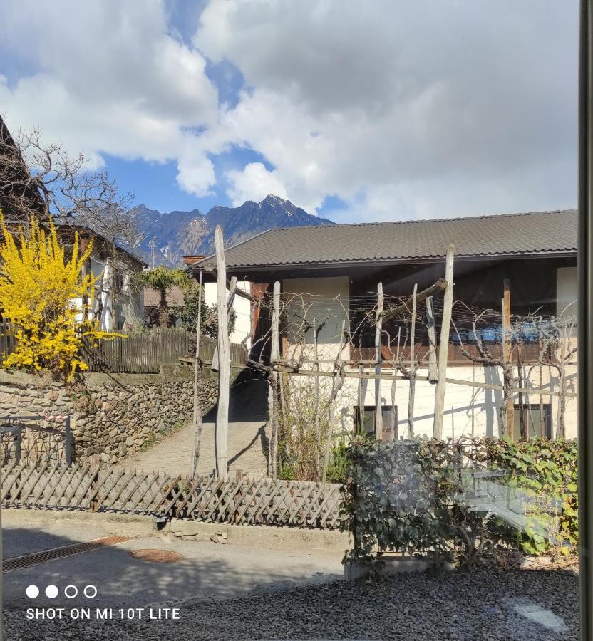 Ruhige Ferienwohnung Mit Garten Und Garage In Privatvilla Marlengo Exterior foto